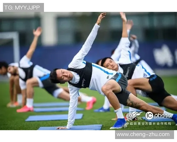 科学足球心理素质训练方法探索提升运动员竞技表现与心理韧性 科学足球心理素质训练方法探索提升运动员竞技表现与心理韧性