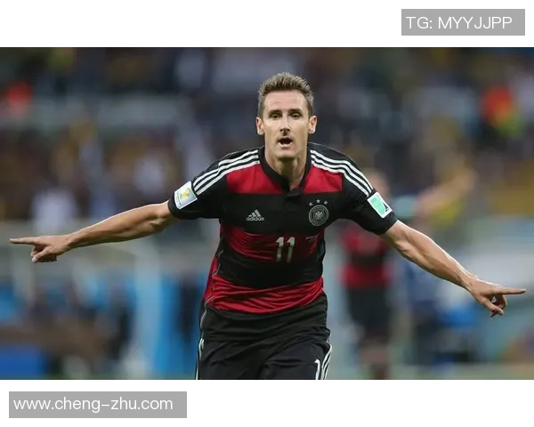 欧洲足球巨星的辉煌历程与影响力解析